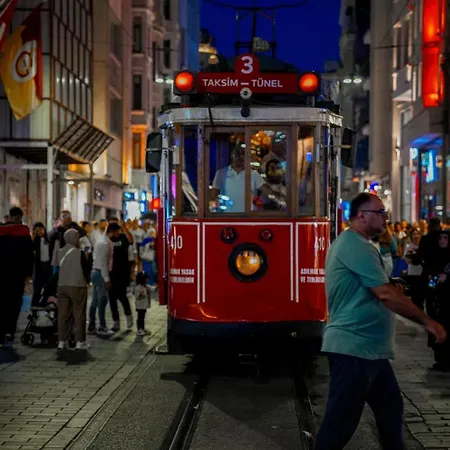 The Balo Pera Otel İstanbul