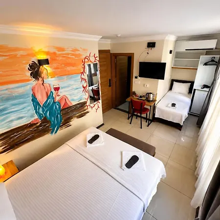 Hotel The Balo Pera 3*