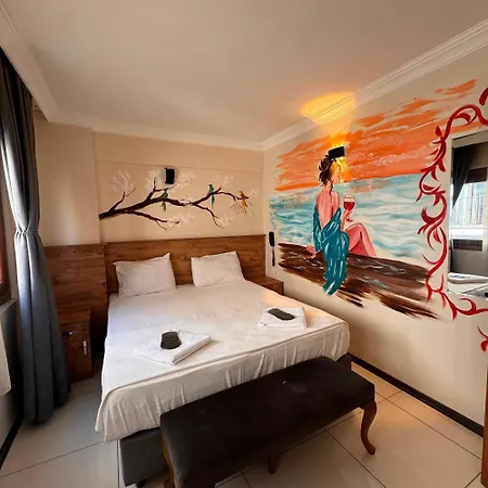 Hotel The Balo Pera 3*