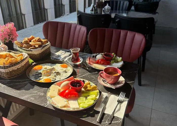 酒店 The Balo Pera 3*