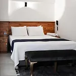 Hotel The Balo Pera 3*